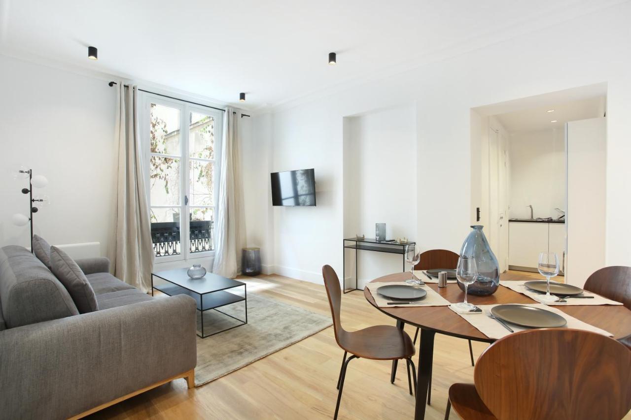 Apartment Palais Royal By Studio Prestige Париж Экстерьер фото