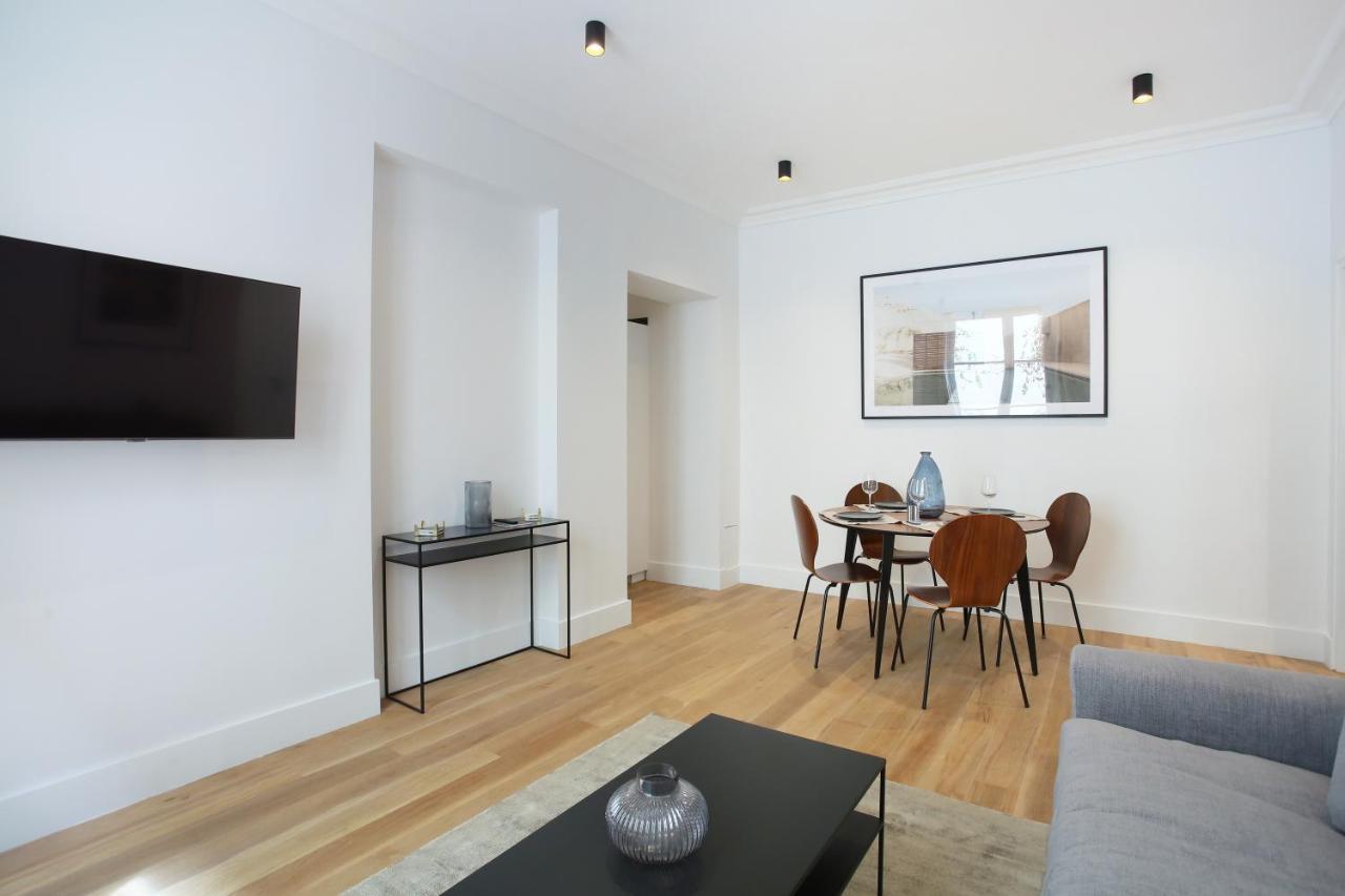Apartment Palais Royal By Studio Prestige Париж Экстерьер фото